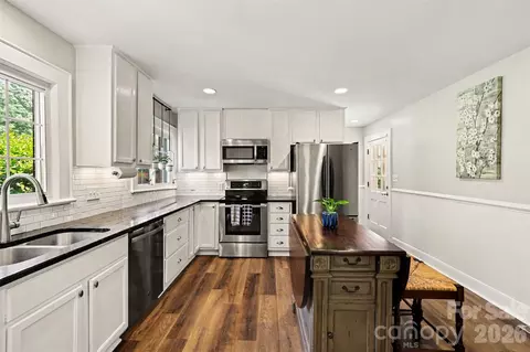2068 Statesville Hwy, Mooresville, NC 28115