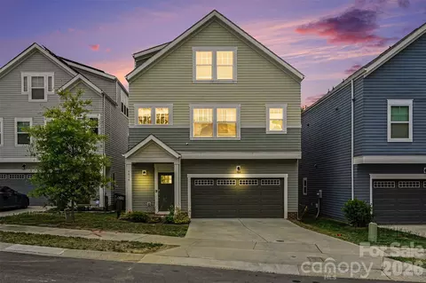 9014 Henry Thoreau Rd, Charlotte, NC 28214