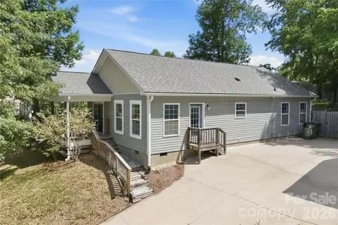 253 Brooklyn Ln, Asheville, NC 28803