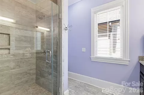 Bath - 425 Bridlepath Trl, Davidson, NC 28036 photo 4 of 8