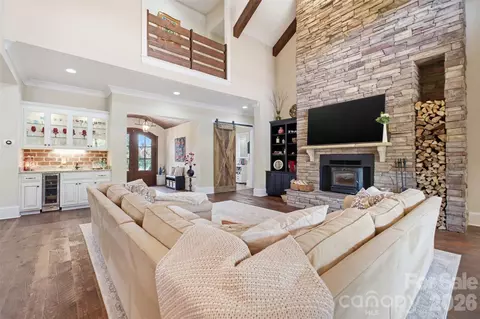 Living - 425 Bridlepath Trl, Davidson, NC 28036 photo 2 of 4
