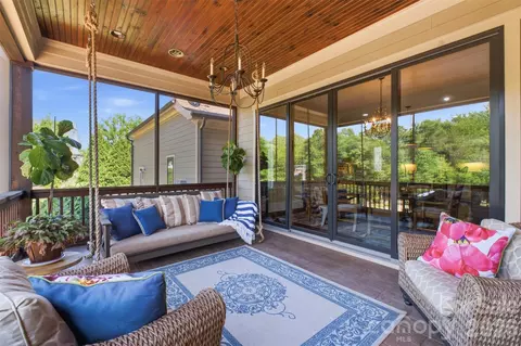 Exterior - 425 Bridlepath Trl, Davidson, NC 28036 photo 6 of 6
