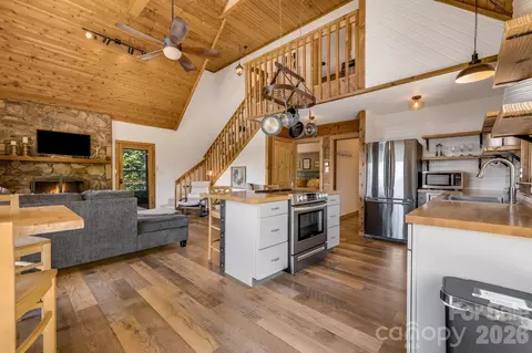 Kitchen - 694 Boulder Rd, Marshall, NC 28753 photo 4 of 4