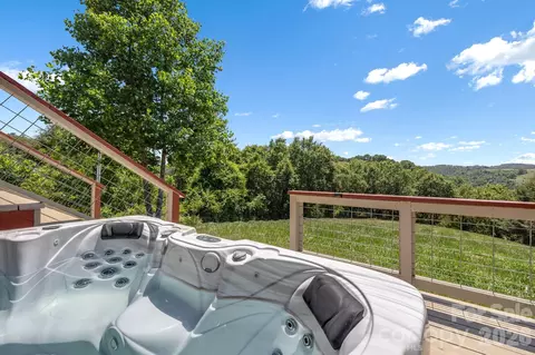 Exterior - 694 Boulder Rd, Marshall, NC 28753 photo 3 of 10