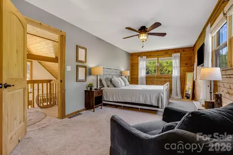 Bedroom - 694 Boulder Rd, Marshall, NC 28753 photo 6 of 14