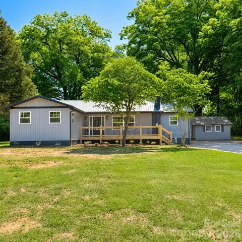 220 Dameron St, Star, NC 27356