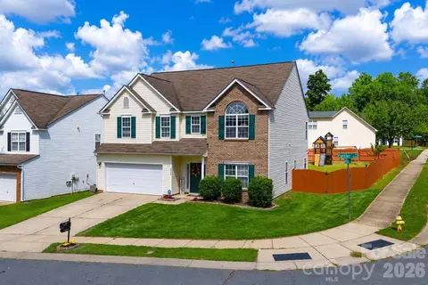 9535 Currier Rd, Charlotte, NC 28215