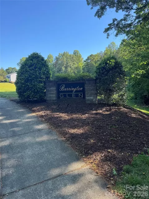 902 Barrington Ne Dr NE, Lenoir, NC 28645