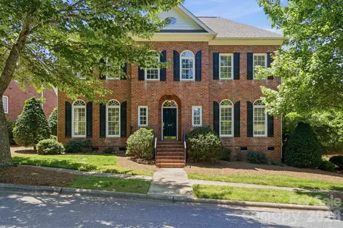212 Hawthorne Park Ave, Belmont, NC 28012
