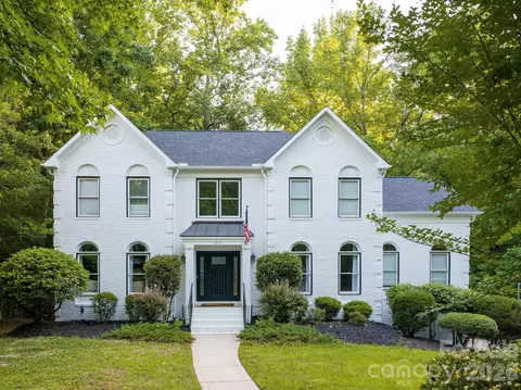 1617 Home Pl, Matthews, NC 28105