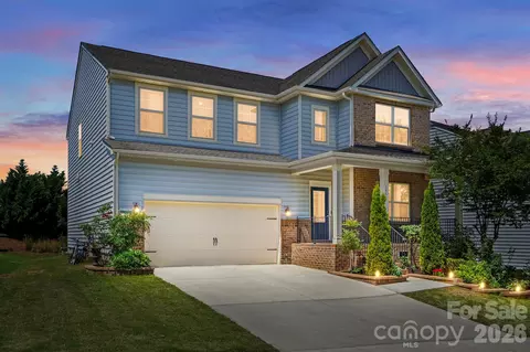 1551 Shannon Falls Dr, Fort Mill, SC 29715