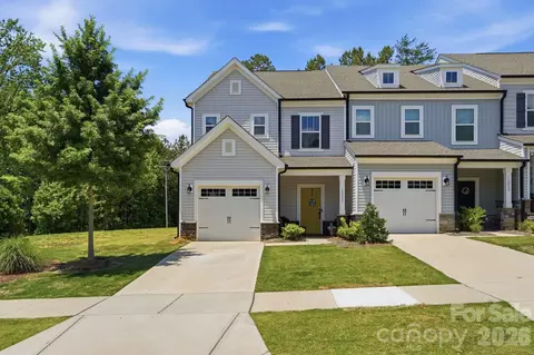 12005 Basking Dr, Charlotte, NC 28214