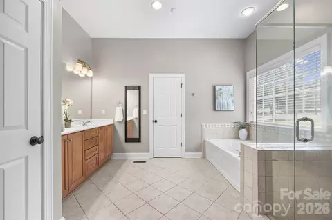 Bath - 780 Fairway Point Dr, Tega Cay, SC 29708 photo 1 of 3