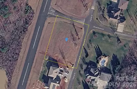 5242 Osprey Dr, Mebane, NC 27302