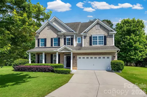 5093 Gladiola Way, Tega Cay, SC 29708