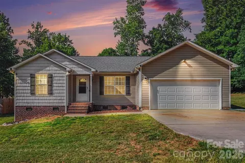 150 Swann Crossing Ln, Statesville, NC 28625