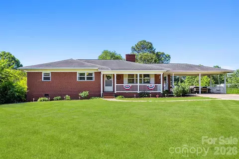 202 Museum Rd, Statesville, NC 28625