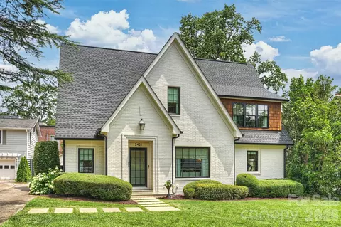 2421 Hassell Pl, Charlotte, NC 28209