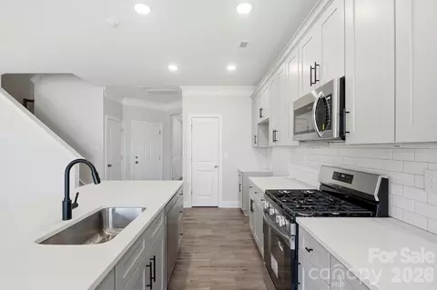 Kitchen - 110 Pointer Trl, Troutman, NC 28166 photo 2 of 2