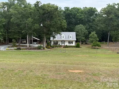 1744 Lowe Dr, Catawba, NC 28609