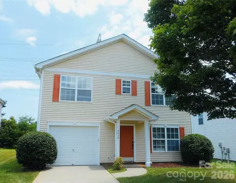 6618 Wicked Oak Ln, Charlotte, NC 28216