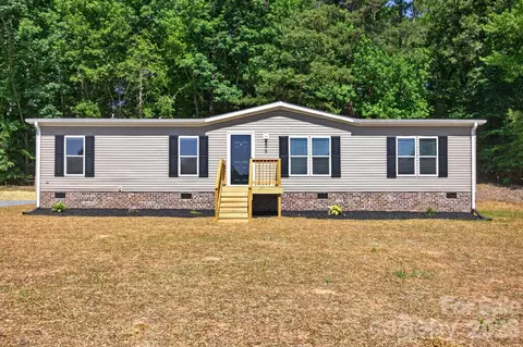 245 Harvick Ln, Lexington, NC 27292