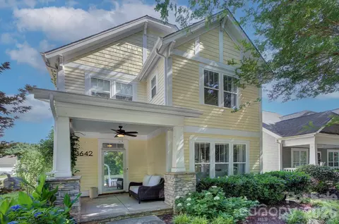 13642 Stumptown Rd, Huntersville, NC 28078