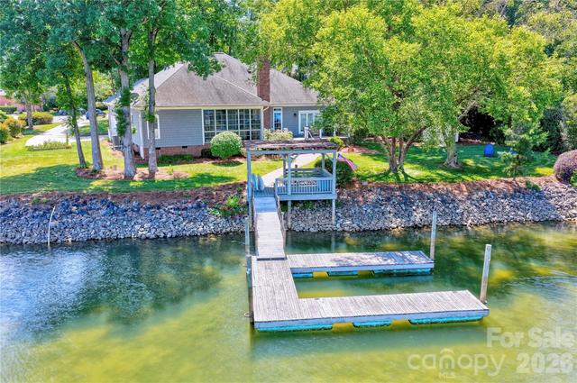 165 Prestwood Ln, Mooresville, NC 28117