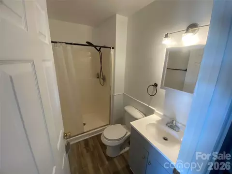 Bath - 788 Coley Rd, Salisbury, NC 28146 photo 2 of 3