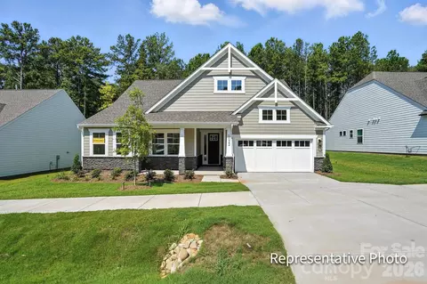 4469 Blue Mound Ct, Stanley, NC 28164