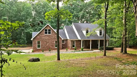 5904 Polk Mountain Dr, Marshville, NC 28103