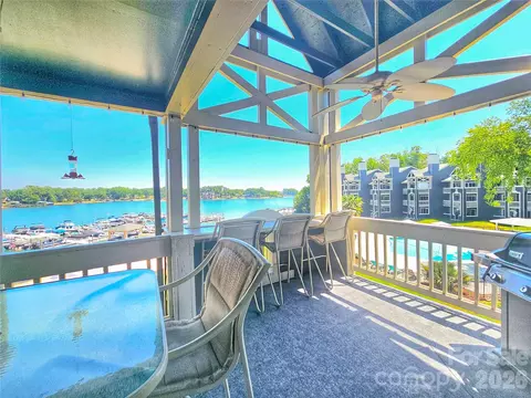 2121 Regatta 303 Ln #303, Denver, NC 28037