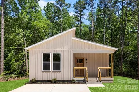 2555 Winfield St, Kannapolis, NC 28083