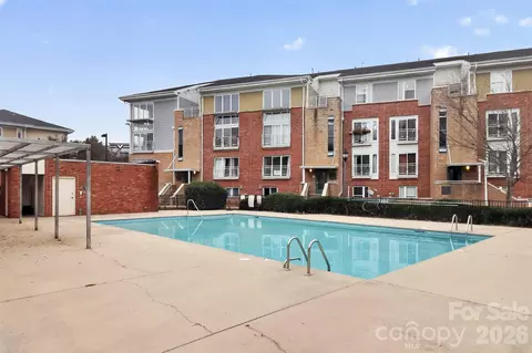 3909 Picasso Ct, Charlotte, NC 28205