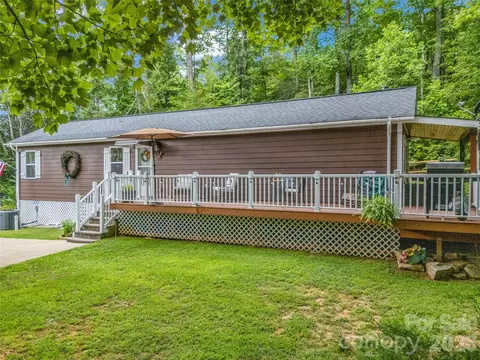 479 Camp Hill Rd, Mill Spring, NC 28756