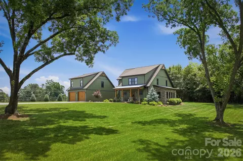 7490 Oak Ridge Church Rd, Connelly Springs, NC 28612