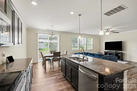 Kitchen - 1705 Bailey Ridge Dr, York, SC 29745 photo 2 of 2