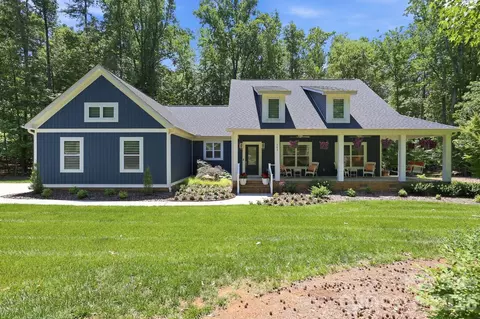 203 Spinnaker 104 Ct #104, Lexington, NC 27292