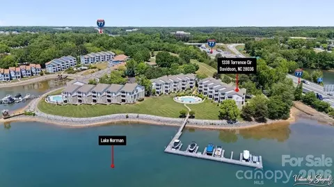 View/Area - 1338 Torrence 29 Cir #29, Davidson, NC 28036 photo 2 of 4