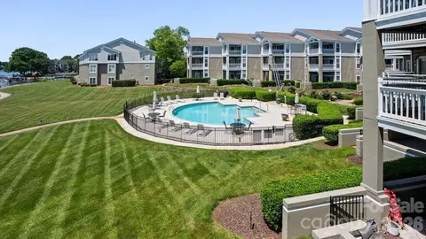 Exterior - 1338 Torrence 29 Cir #29, Davidson, NC 28036 photo 3 of 4
