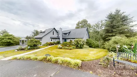 518 Forest Ridge Dr, Mars Hill, NC 28754