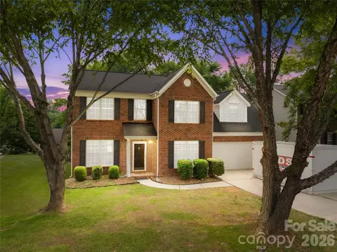 4710 Lenox Hill Pl, Charlotte, NC 28269