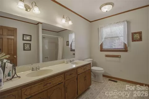 Bath - 8226 Normandy Rd, Denver, NC 28037 photo 1 of 2