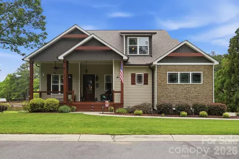 913 Lake Club Dr, Rock Hill, SC 29732