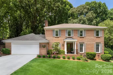 6613 Rocky Falls Rd, Charlotte, NC 28211