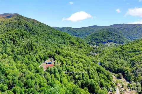 Wolf Crossing, Bakersville, NC 28705