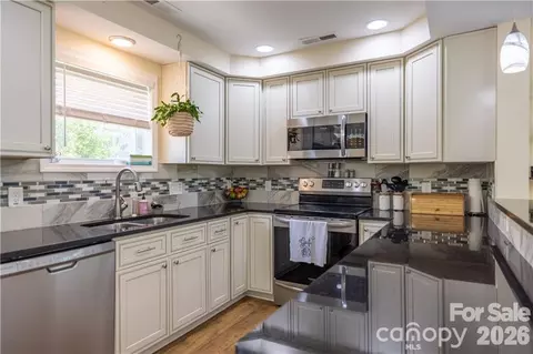 Kitchen - 101 Towne Pl, Clyde, NC 28721 photo 2 of 2