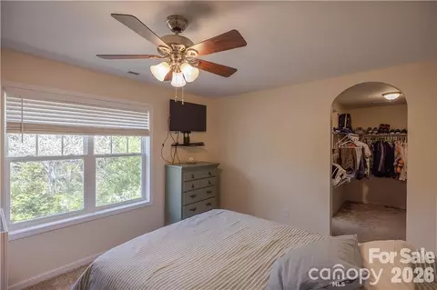 Bedroom - 101 Towne Pl, Clyde, NC 28721 photo 2 of 5