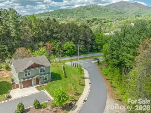 View/Area - 101 Towne Pl, Clyde, NC 28721 photo 1 of 1