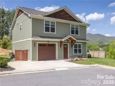 Exterior - 101 Towne Pl, Clyde, NC 28721 photo 1 of 3